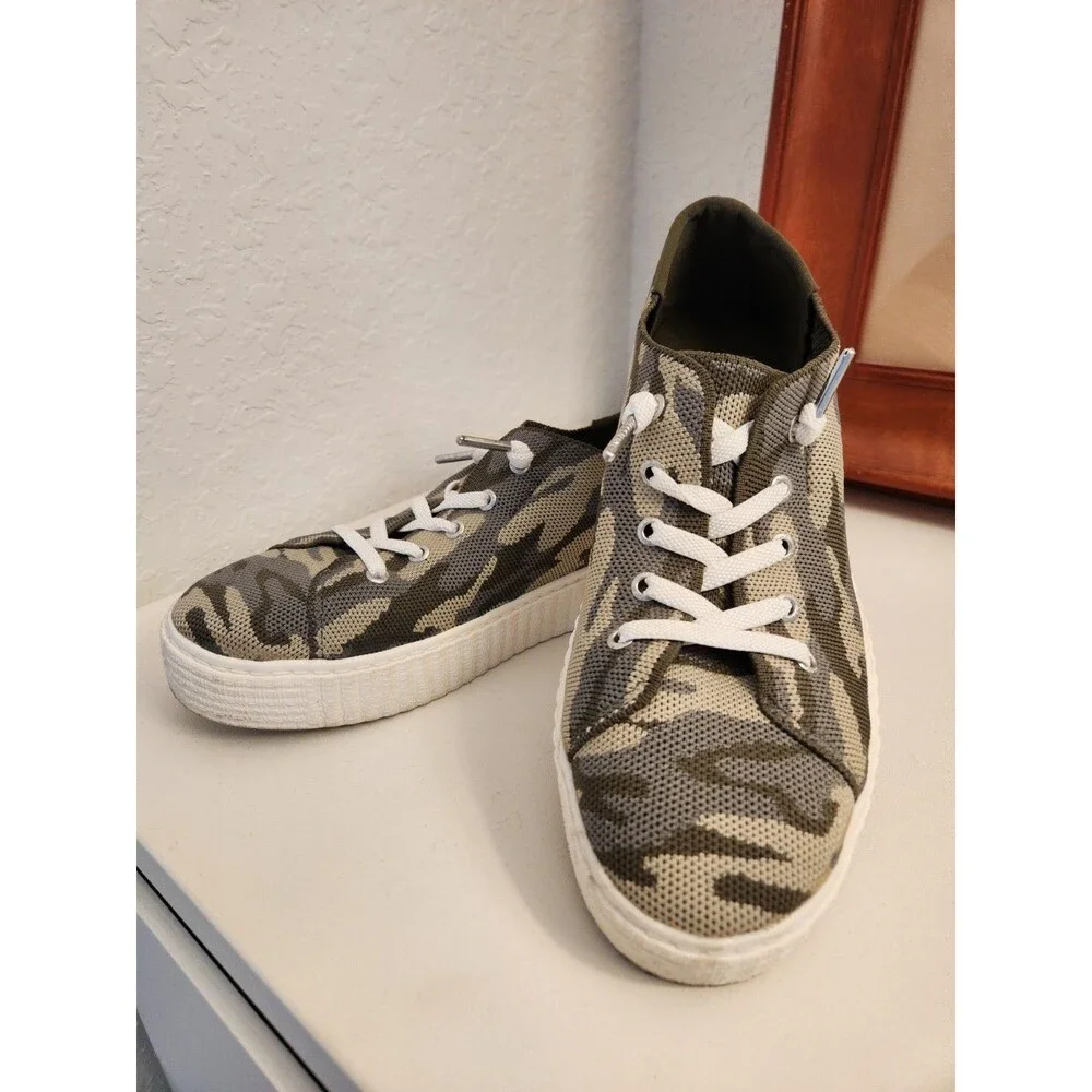 Madden NYC Green Camo Knit Platform Slip On Sneakers Sz 8.5 Camouflage Low Top